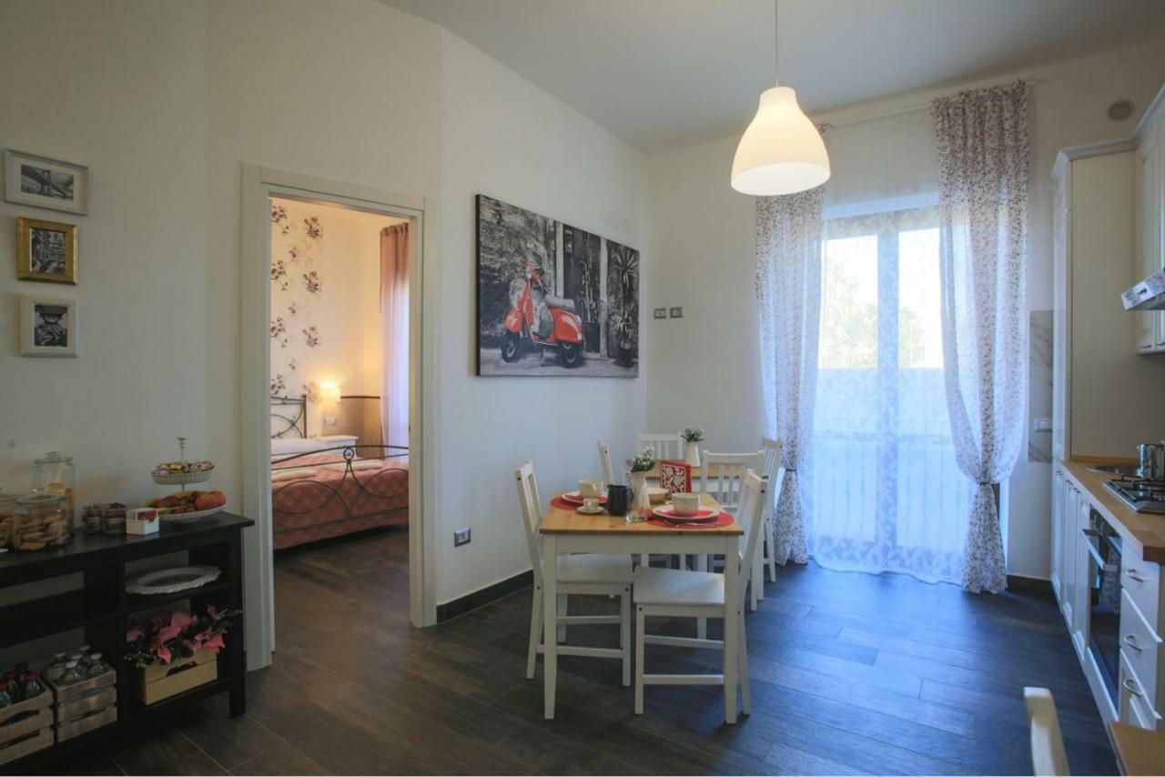 B&B Civico 41 ซาแลร์โน ภายนอก รูปภาพ