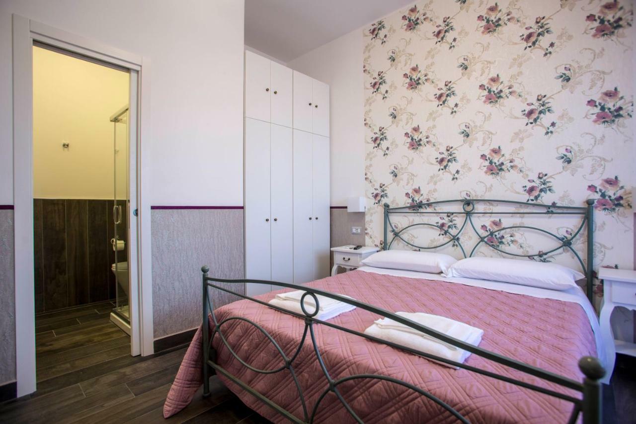 B&B Civico 41 ซาแลร์โน ภายนอก รูปภาพ