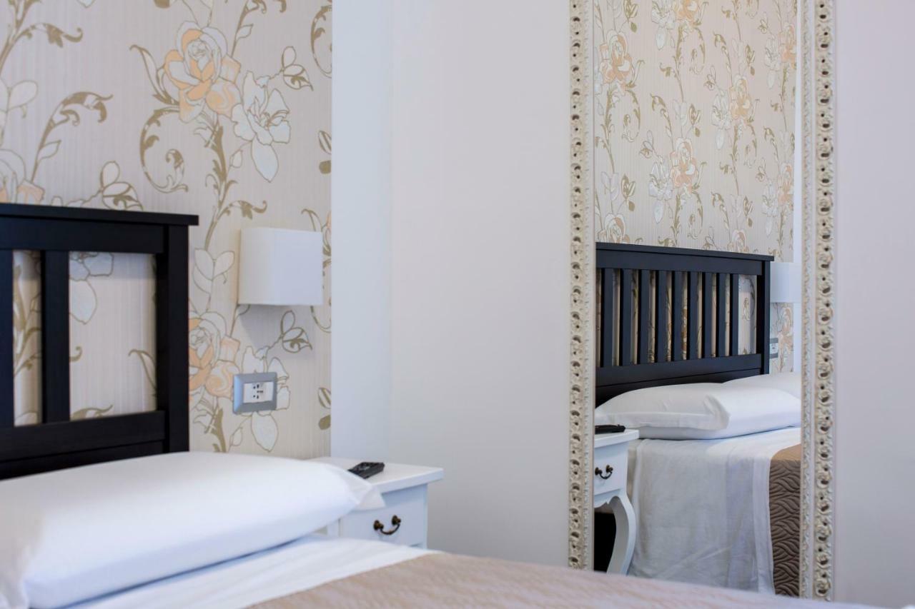 B&B Civico 41 ซาแลร์โน ภายนอก รูปภาพ