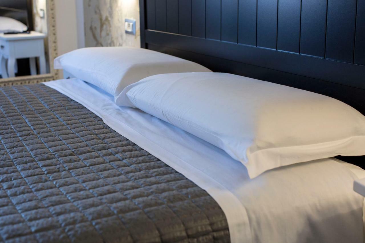 B&B Civico 41 ซาแลร์โน ภายนอก รูปภาพ